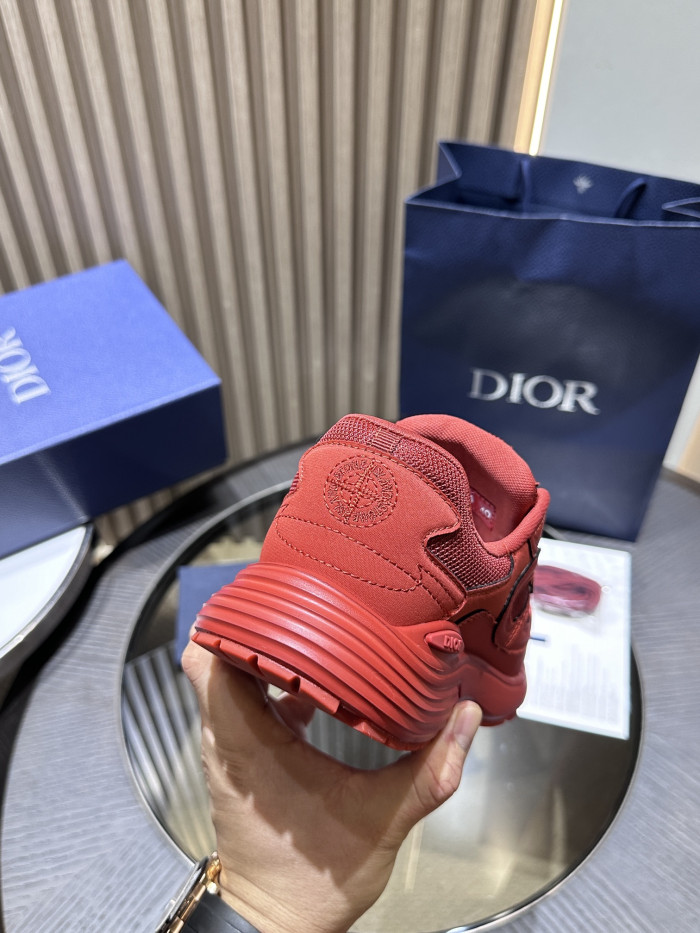 DR B30 Sneakers